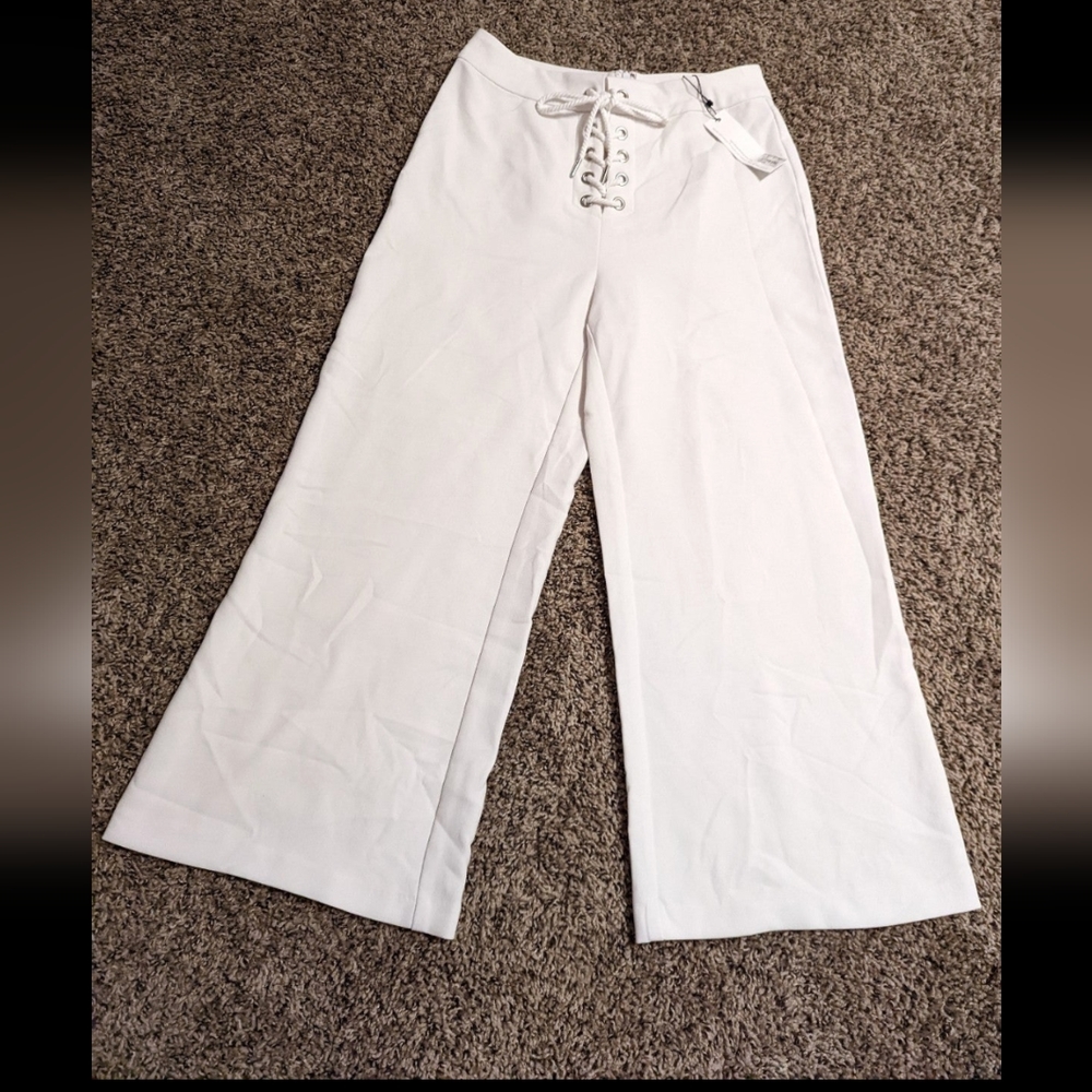Cupcakes and cashmere white women's pants new with tags